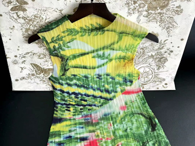 Miyake Women's Summer Slim Fit Tank Top Pleated Floral Print Casual Neck Sleeveless Top Front Logo Lightweight Commuter Fashion