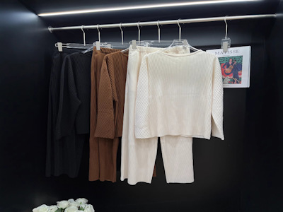 Miyake 2025 Женский Плиссированный Повседневный Удобный Костюм Из Двух Частей Новый Стиль Ленивый Расслабленный До Середины Талии С Эластичной Талией На Плоской Подошве Однотонный